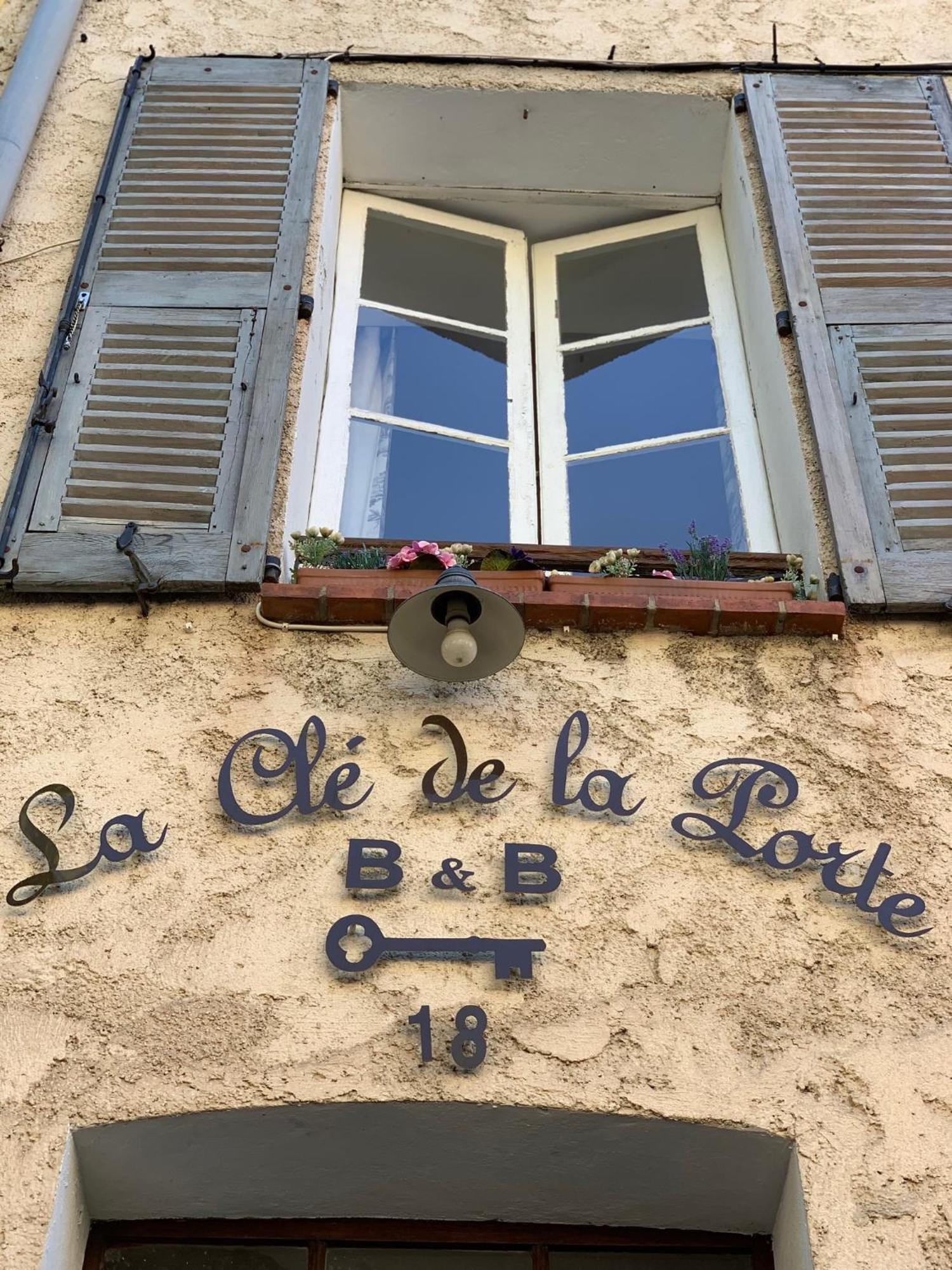 La Cle De La Porte B&B Antibes Bagian luar foto