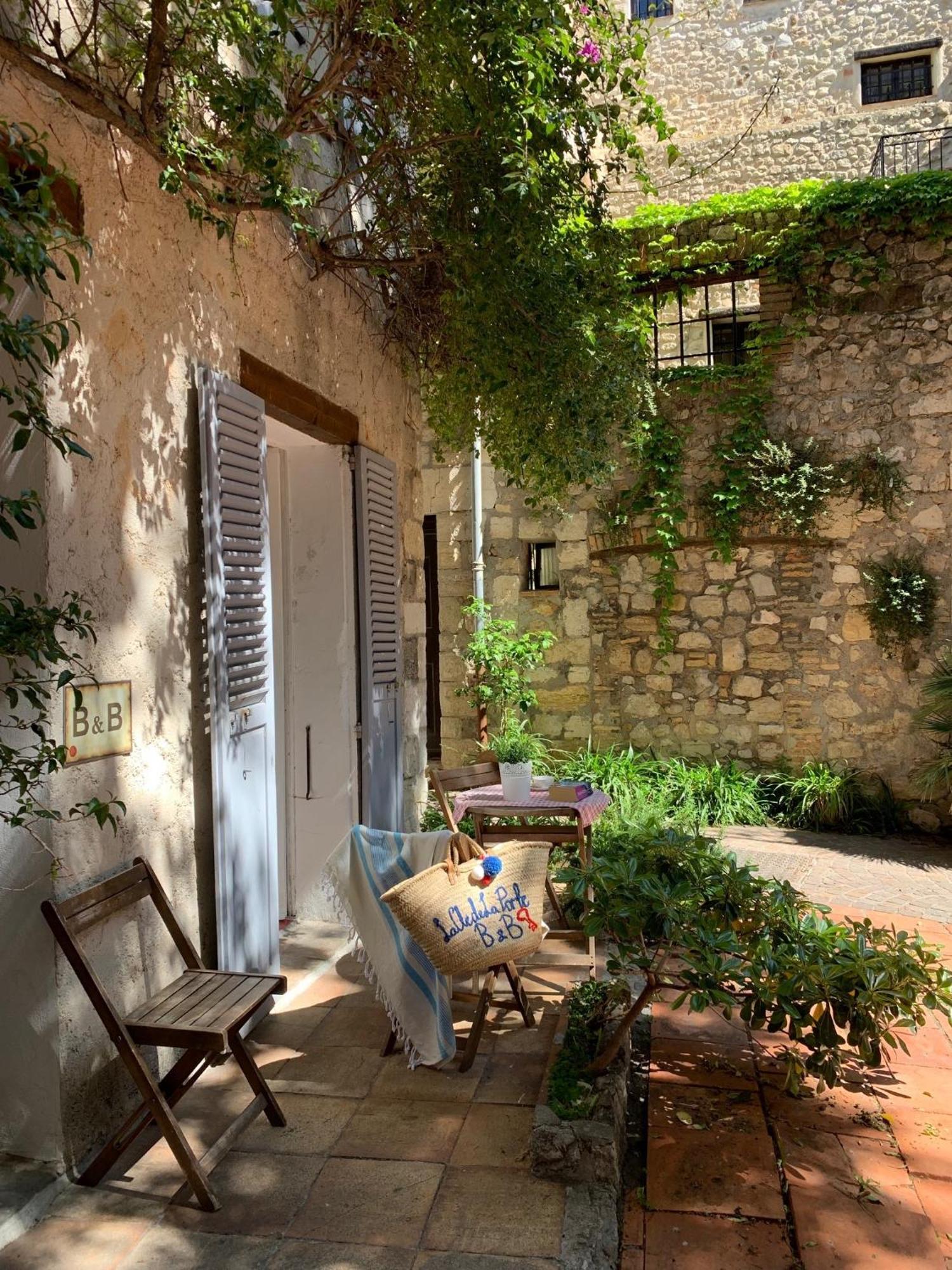 La Cle De La Porte B&B Antibes Bagian luar foto